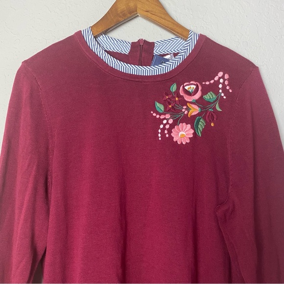 Crown & Ivy Womens Embroidered Mixed Media Sweater Shirt - Picture 2 of 8